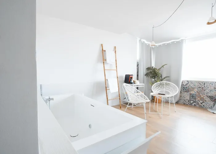 Il Duca E Il Mare * Torre A Mare